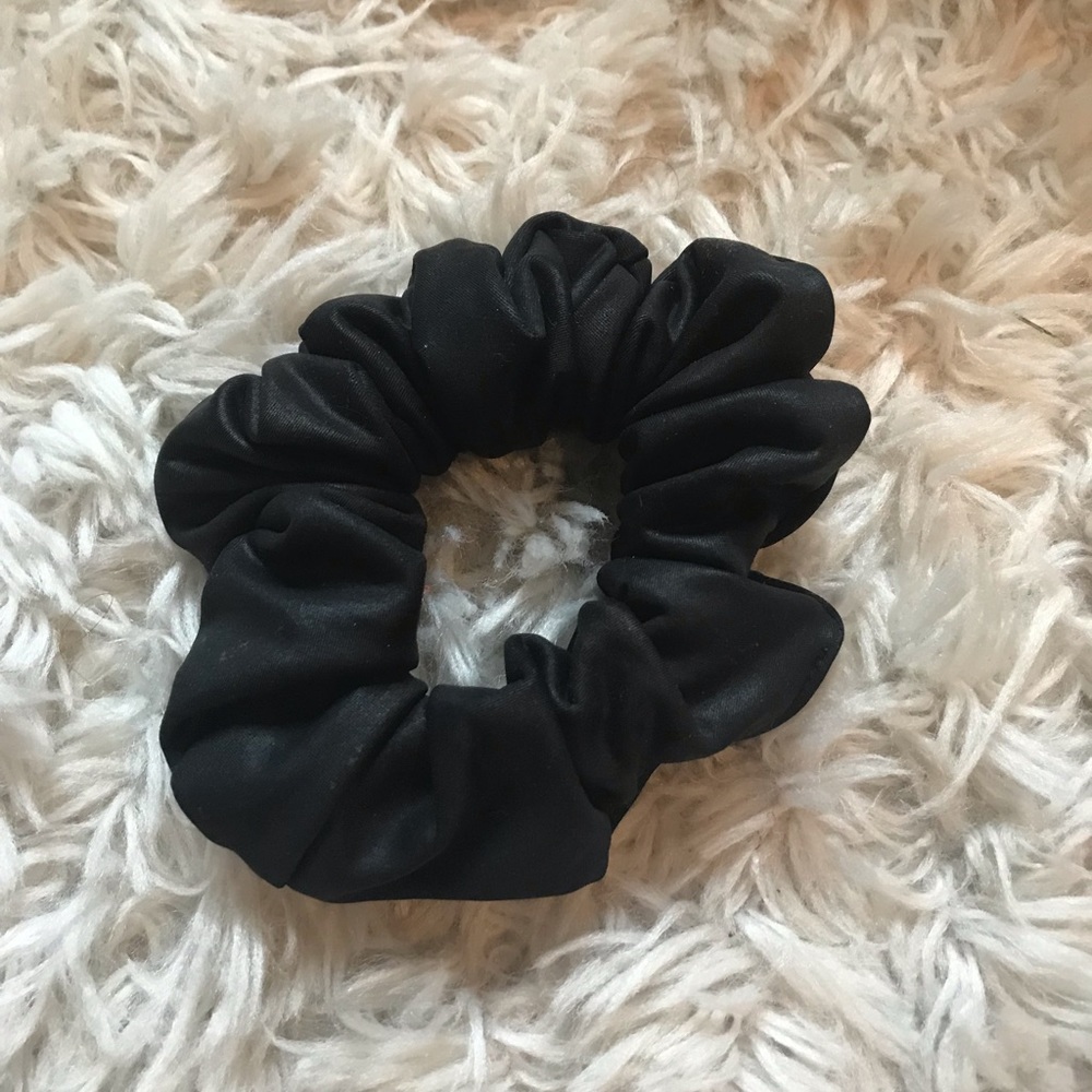 Leather Scrunchie (never used)